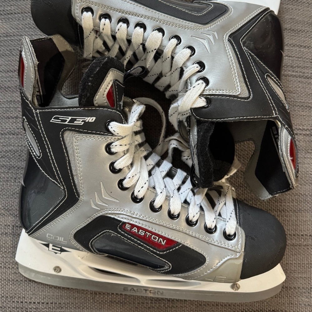 Easton Synergy SE10 Ice Hockey Shoes Men Size 9 R